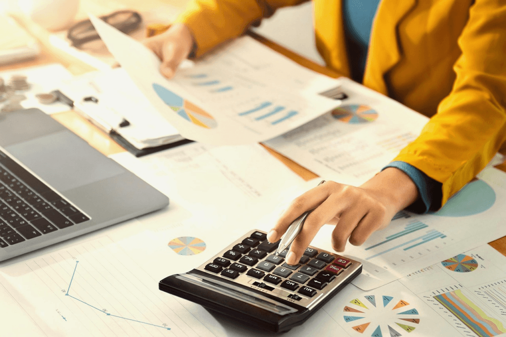 ADGN025PO-CONTABILIDAD: CUENTA PÉRDIDAS Y GANANCIAS, ANÁLISIS DE INVERSIONES Y FINANCIACIÓN